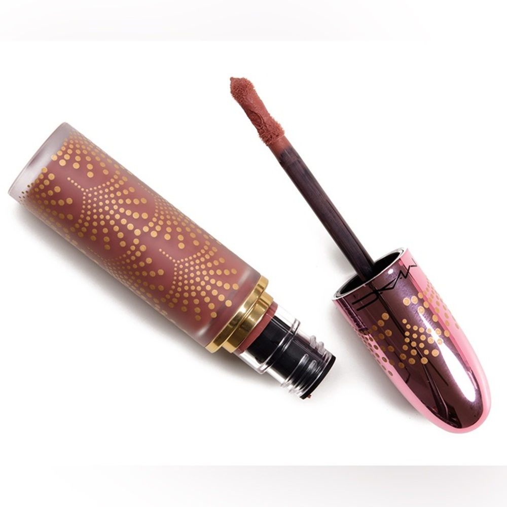 MAC POWDER KISS LIQUID LIPCOLOUR